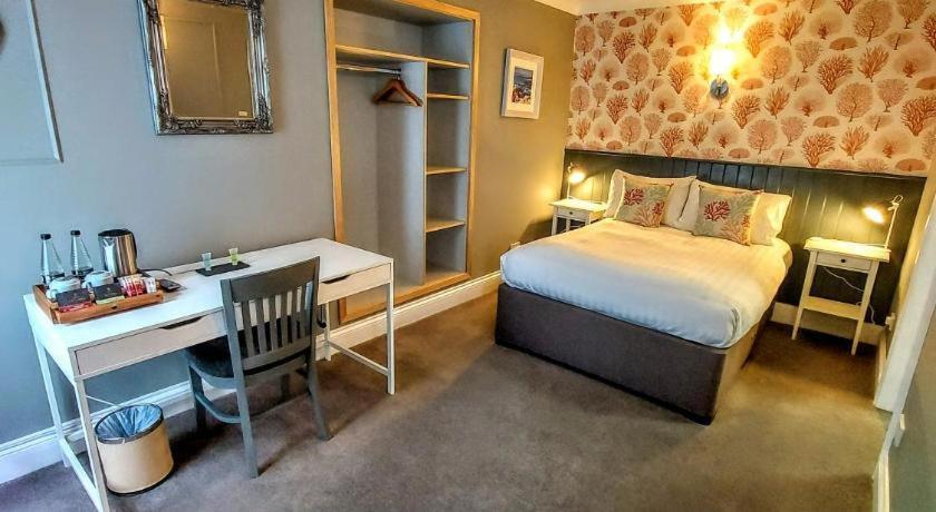 다트머스 Seale Arms B&B 외부 사진