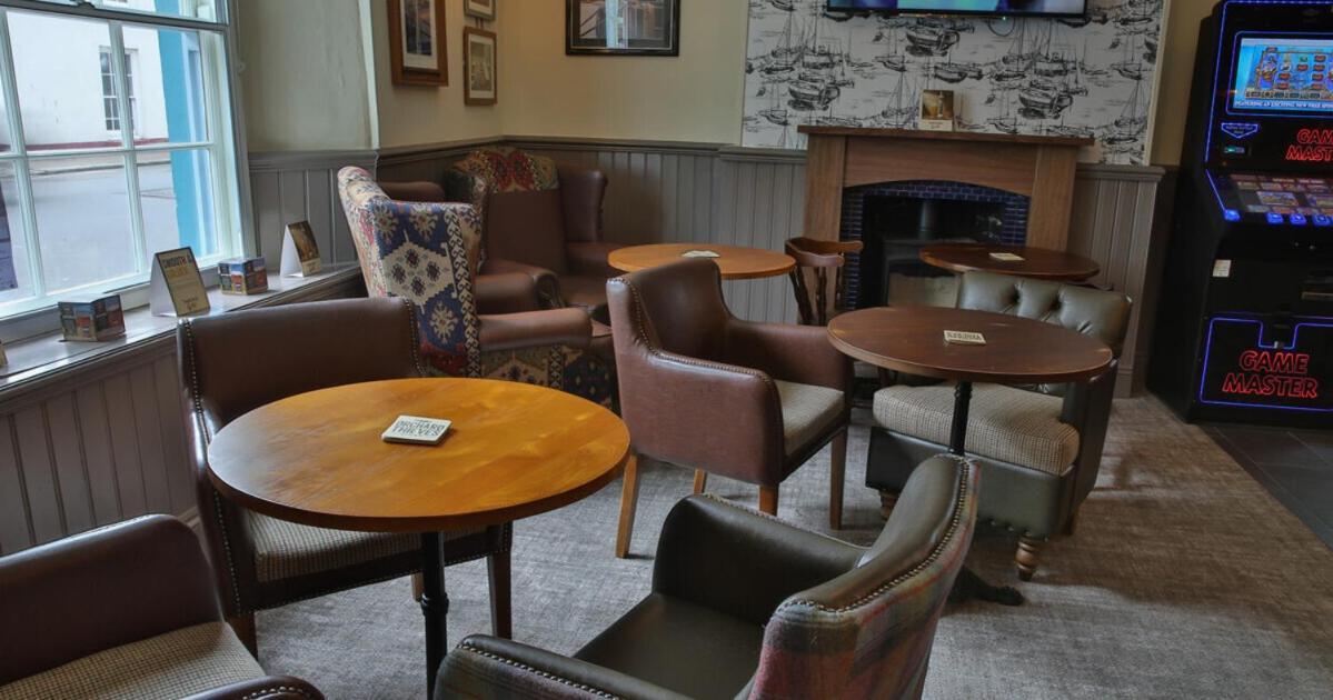 다트머스 Seale Arms B&B 외부 사진
